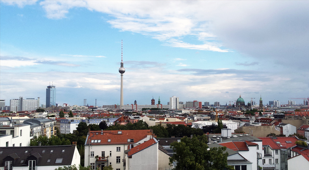 Berufsbegleitendes Schauspielseminar: Blick vom Forum Kreuzberg über die Dächer bis zum Fernsehturm